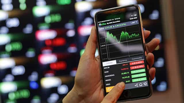5 Aplikasi Saham Pilihan Saat Koreksi Pasar Diawal 2026