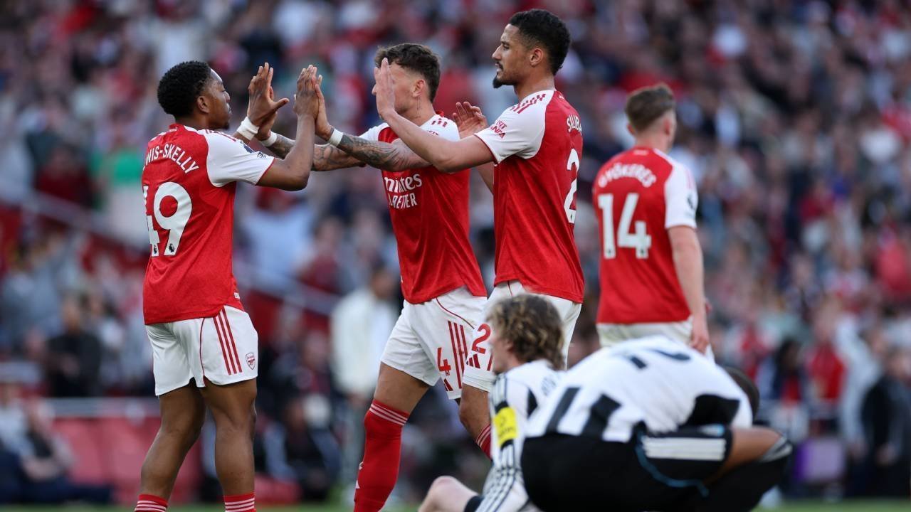 Arsenal Optimis Menang, Pesan Arteta untuk Skuad Arsenal: Nikmati Tekanan Jika Ingin Juara!